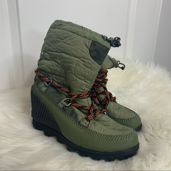 Sorel Kinetic Green Camo Waterproof Boots 6.5 - Picture 2 of 8